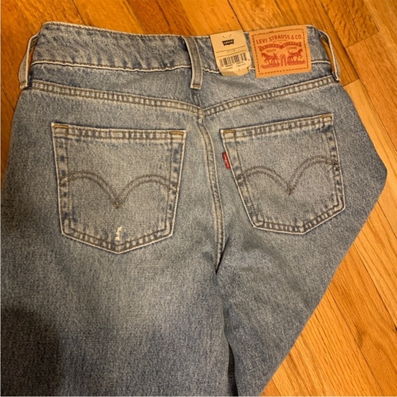 Levi’s super low loose jeans - Picture 6 of 7